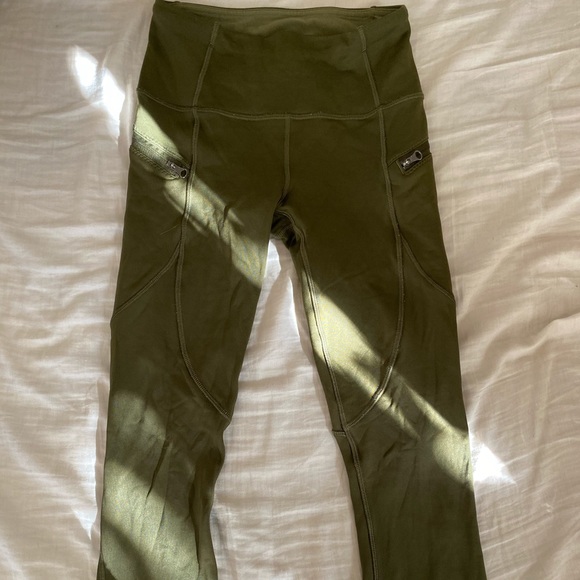 Dark Green Lululemon Leggings (size 4) - Picture 4 of 6